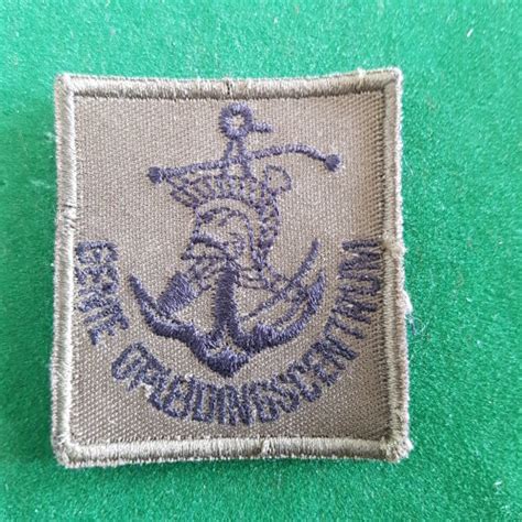 De enige vrouw die door de keuring bij de mariniers was gekomen en aan de opleiding was begonnen, is afgehaakt vanwege een blessure. 5 je Genie Opleidings- Centrum - Mariniers-Webshop.nl De ...