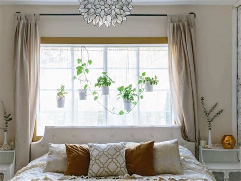 Ideas To Decorate A Bedroom With Bed Against The Window
