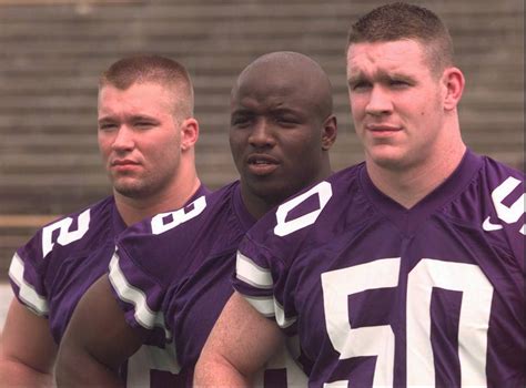 Schaue dir beliebte inhalte von folgenden erstellern an: Kansas State's Mark Simoneau to join College Football Hall ...