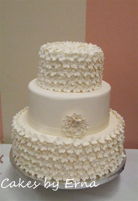 Beautiful White Flower Wedding Cake Cakesbyerna