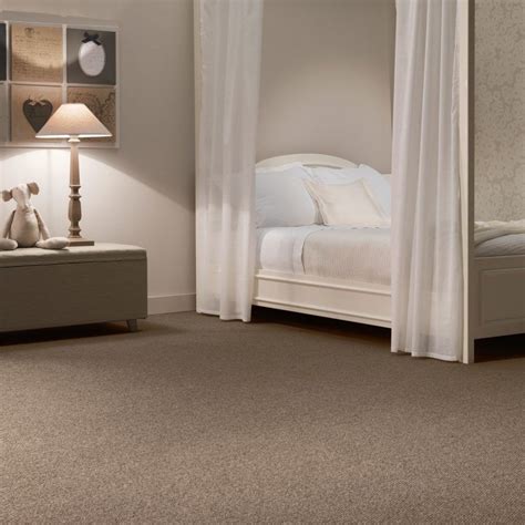 10 Carpet Ideas For Bedrooms Decoomo
