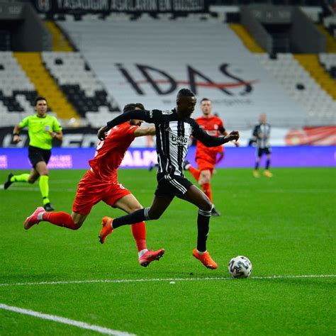 Hakiki bir bjk li olarak yaptin. Son dakika! Beşiktaş'ta Sergen Yalçın kararını verdi! İşte ...