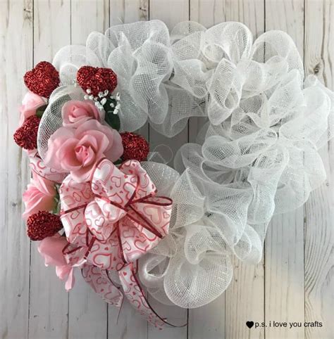 Heart Shaped Deco Mesh Wreath For Valentines Day Ps I Love You Crafts