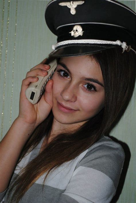 Lera Bugorskaya Aka Laura B Modelo Ucraniana Captain Hat Fashion Hats Erofound