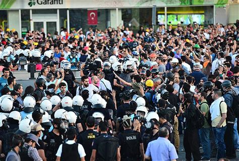 Taksim De Gezi Eylemine M Dahale