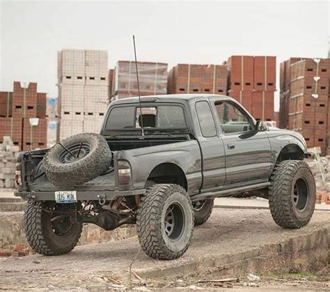 Pin By Soy On Lifted Toyotas Toyota Trucks Toyota Prerunner Custom