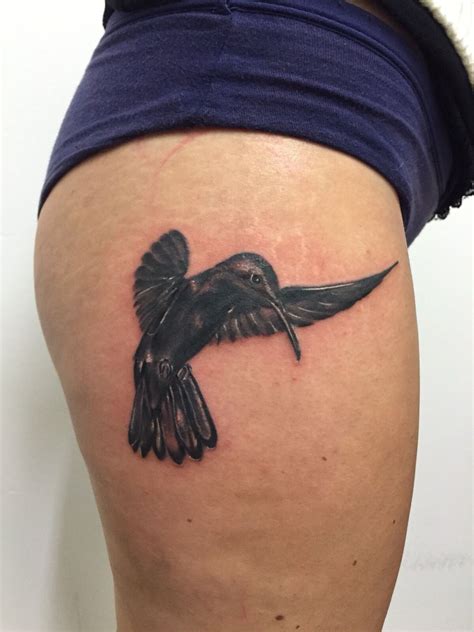 At tattoounlocked.com find thousands of tattoos categorized into thousands of categories. Colibrí - hummingbird tattoo - realistic bird - black and ...