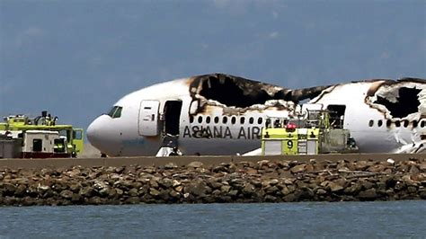 Two Dead In San Francisco Air Crash