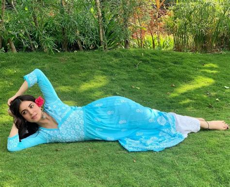 Kundali Bhagya Star Shraddha Arya Teases Fans With Her Sexy Pictures News18