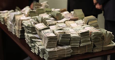 Lee Sheriff nabs $1M in cash from drug bust