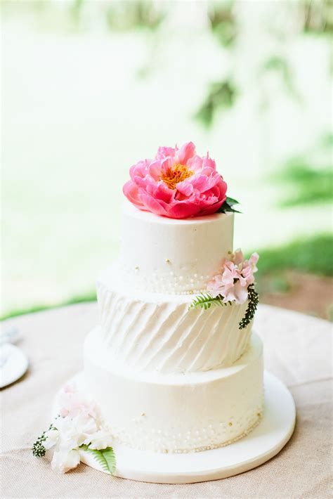 Edna de la cruz started sha. 25 Wedding Cake Design Ideas That'll Wow Your Guests | Martha Stewart Weddings