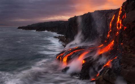 🔥 The Lava Has Now Made It To The Coast Of Hawaii And Is Starting To