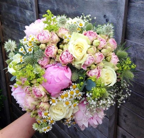 Bristol Wedding Flowers Seasonal Flowers In June Wedding Bouquets