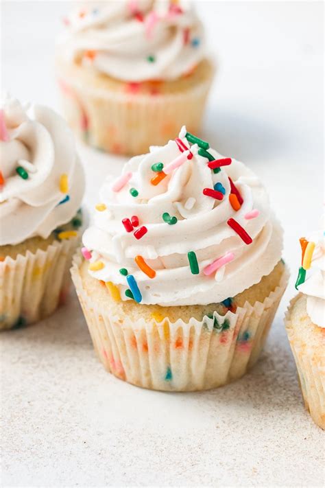 These light and fluffy cupcakes are topped with creamy vanilla buttercream and topped. The Best Funfetti Cupcakes Recipe - Pretty. Simple. Sweet.