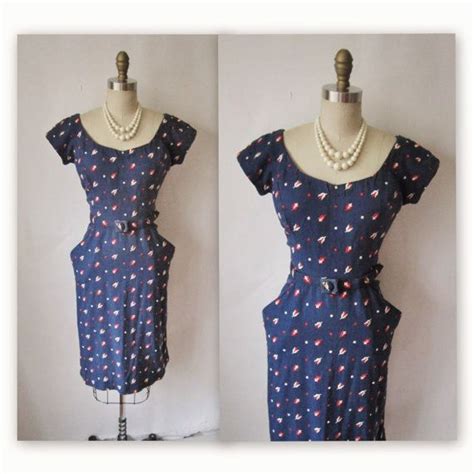 50s Wiggle Dress Vintage 1950s Embroidered Navy Etsy Wiggle