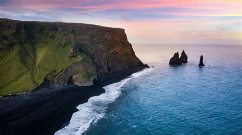 About Icelands Breathtaking Black Sand Beach