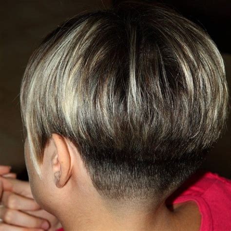 Short Wedge Haircut For Women Laderresource