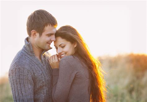 The Myths And Truths About What Two People In Love Looks