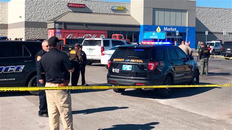 Oklahoma Walmart Shooting Leaves 3 Dead, Police Say - The New York Times