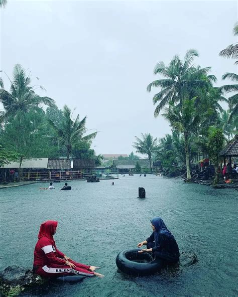 Nikmati Keindahan Pemandangan Alam Menakjubkan Dengan Wisata Perahu Di