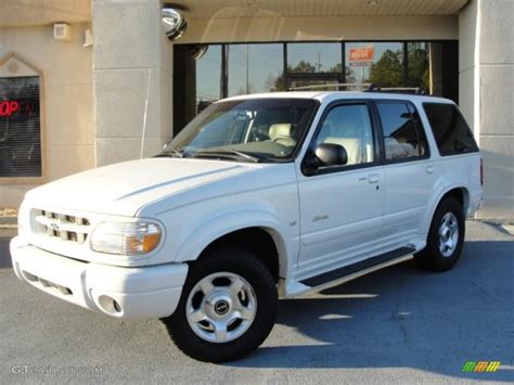 1999 White Pearl Tri Coat Metallic Ford Explorer Limited 47240497