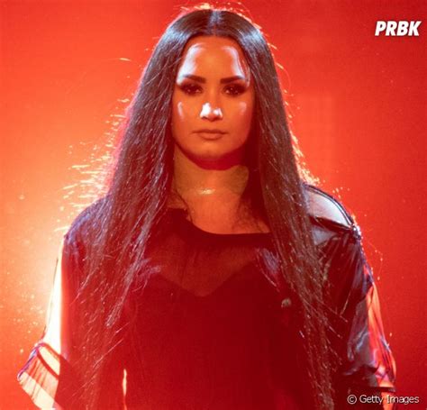 demi lovato voltou para a reabilitação após confusão com rapper diz site purebreak