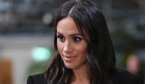 Meghan markle makes a homemade cake to thank women delivering meals. Meghan Markle's Half-Sister Offers Bitter Birthday Wish In ...