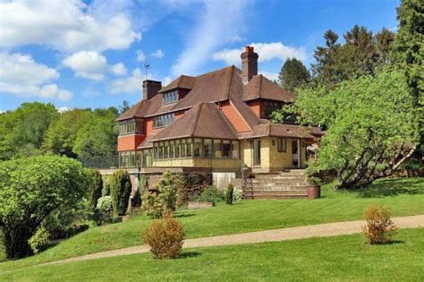 A House With Woodland Is The Ultimate Countryside Residence Mansion