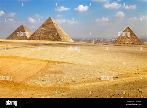 Pyramids At Giza Egypt Khufu Khafre And Menkaure 2 Stock Photo Alamy