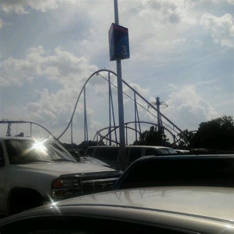 Carowinds Parking Lot Parking In Charlotte