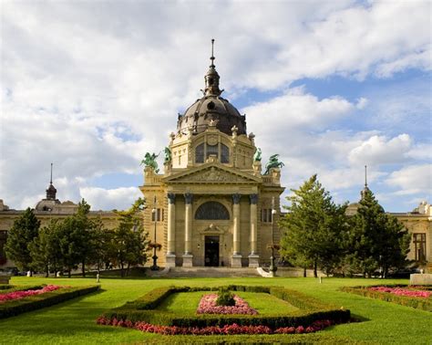 Stadtwäldchen) is a public park close to the centre of budapest, hungary. 17 Top-Rated Tourist Attractions in Budapest | PlanetWare