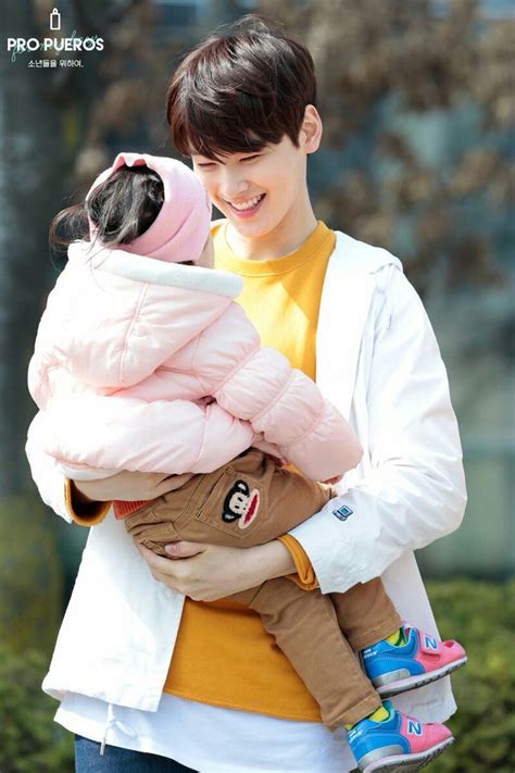 Eunwoo VS Baby Cuteness Contest Astro Cha Eun Woo Astro Eun Woo
