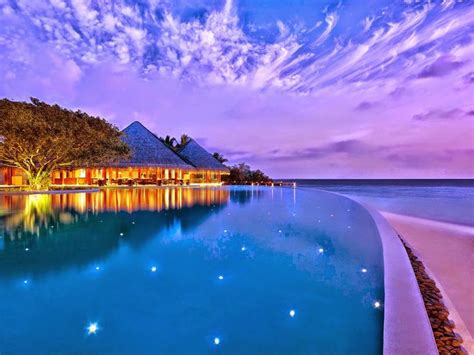 Infinity Pool At Dusit Thani Maldives The Hotel Than Wins World