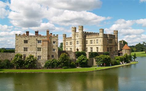 The official facebook page of leeds united #lufc. Leeds Castle: The Royal Residence - England - XciteFun.net
