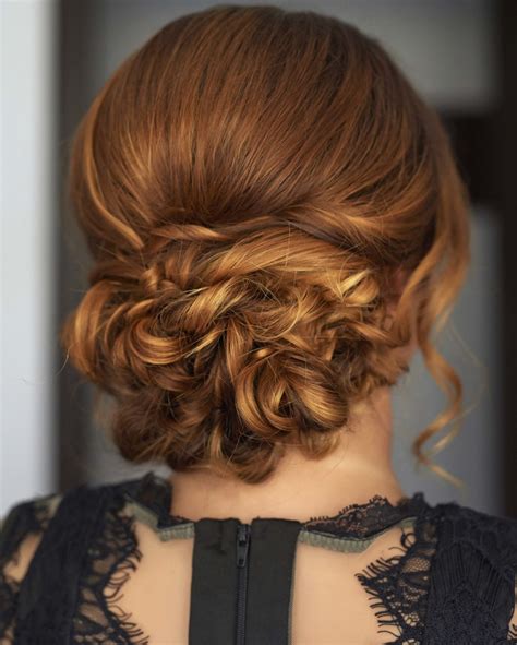 Here's an easy hair style that's been nabbed straight from the runway—a playfully parted ponytail. Bridal Hair Ideas: Chic Wedding Hairstyles for Thin Hair