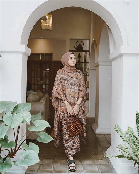 Koleksi Gambar Model Baju Batik Hijab Modern Terbaru Esteticbatik