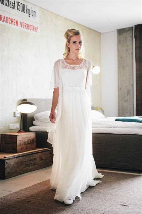 Lockeres kleid 11/2021 #117 6,99 € inkl. Der charakteristische Schnitt aus locker fallenden Stoffen ...