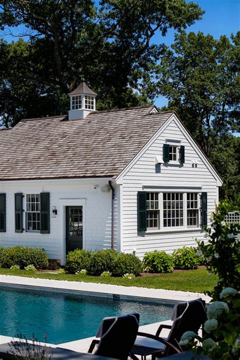 Pin By A Mcinerney On Homes Outdoor House Paint Carriage House