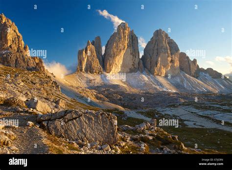 Three Merlons Battlement Three Peaks Of Lavaredo Italy Europe Le