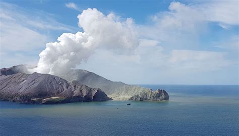 Neuseeland White Island Die Unberechenbare Vulkaninsel Der Spiegel