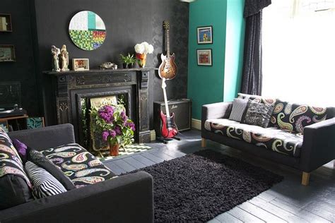 Love The Turquoise Black Walls And Black Shag Rug