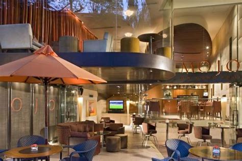 Người này nghỉ việc tại khách sạn 22/5. Khách sạn Sheraton Saigon & Towers tại thành phố Hồ Chí Minh