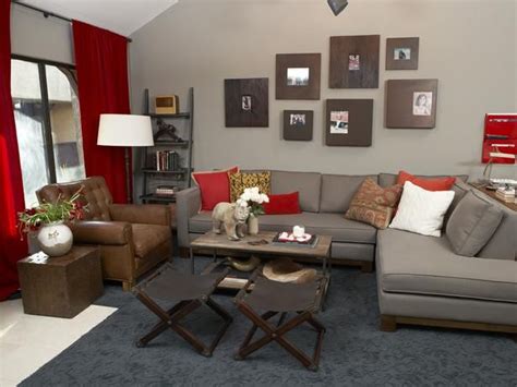 Grey is one of those colors that can completely change under different lights, so picking the perfect lighting for your space is important. HDSW1111_transitional-grey-living-room_4x3_lg.jpg (616×462) | Grey and red living room, Living ...