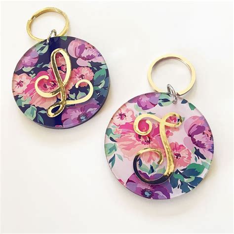 Floral Monogram Keychains Make Stylish And Practical Ts For Your