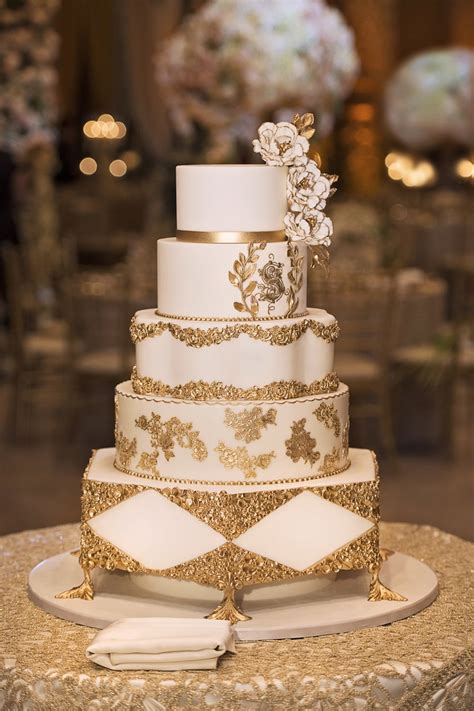 Gold Detailed Cake
