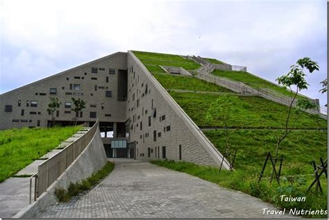 天下創新學院 3d創意攝影棚 圖書館利用講習 休閒電子雜誌 學科服務 數位教材 turnitin論文比對系統. 台東縣台東市旅遊行程推薦台東大學『【台東．知本】這是山脈？丘陵？外星人基地？其實是台東大學知本校 ...