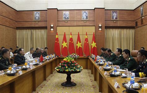 Tại buổi làm việc, đồng chí bộ trưởng bqp đã nghe chỉ huy trung đoàn báo kết quả thực hiện nhiệm vụ sscđ, qlvt của trung đoàn 6 tháng đầu năm 2021; Bộ trưởng Quốc phòng Việt Nam - Trung Quốc hội đàm - Báo ...