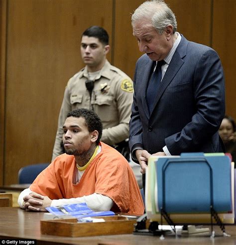 Chris Brown Released From Jail After Probation Violation Daily Mail