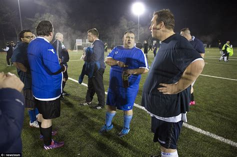 Men V Fat Football League For Obese Players Is Launched Daily Mail Online