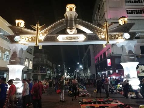 Pihak kami menyampaikan sembah takziah di atas kemangkatan almarhum baginda. Pasar Karat Hidupkan Malam di Kota Bharu | Malaysia Aktif